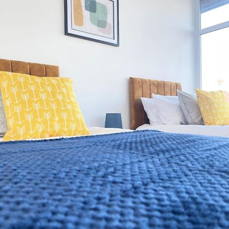 1 Bedroom Apartment - Flitwick - Contractor Friendly - Tourist Ready - Full Kitchen - Wifi - Smart Tv - Sofa Bed - Free Parking - Ideal For Short Or Long Stays Exterior photo